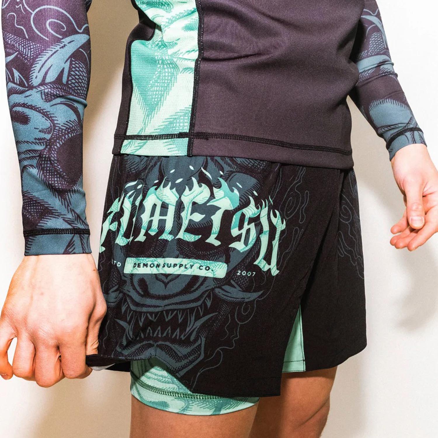 Fumetsu MMA Fight Shorts, Oni Dual Layer, black-mint, XXL
