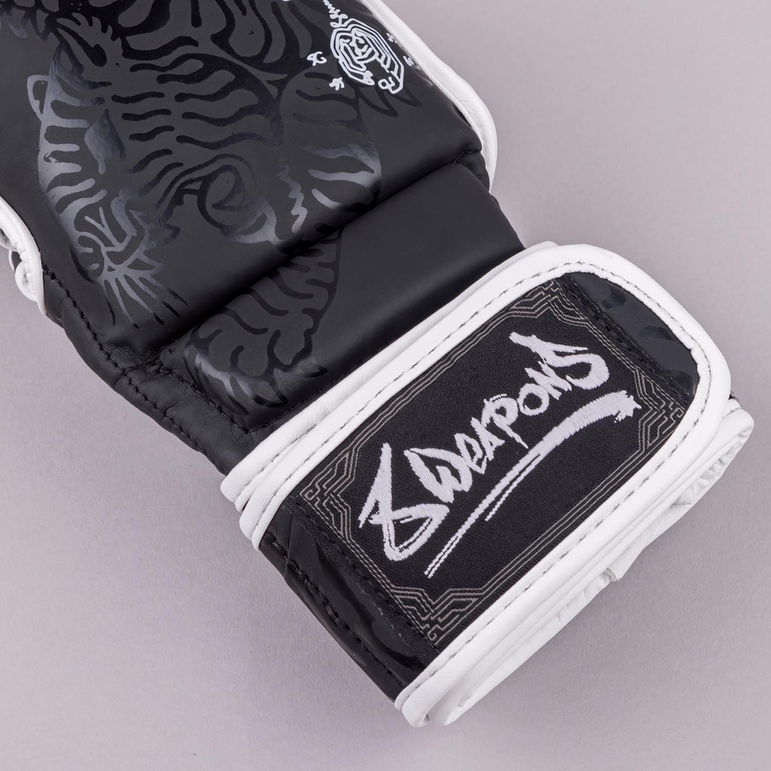 8 WEAPONS MMA Sparring Gloves, Sak Yant Big Tiger, black-black, XL