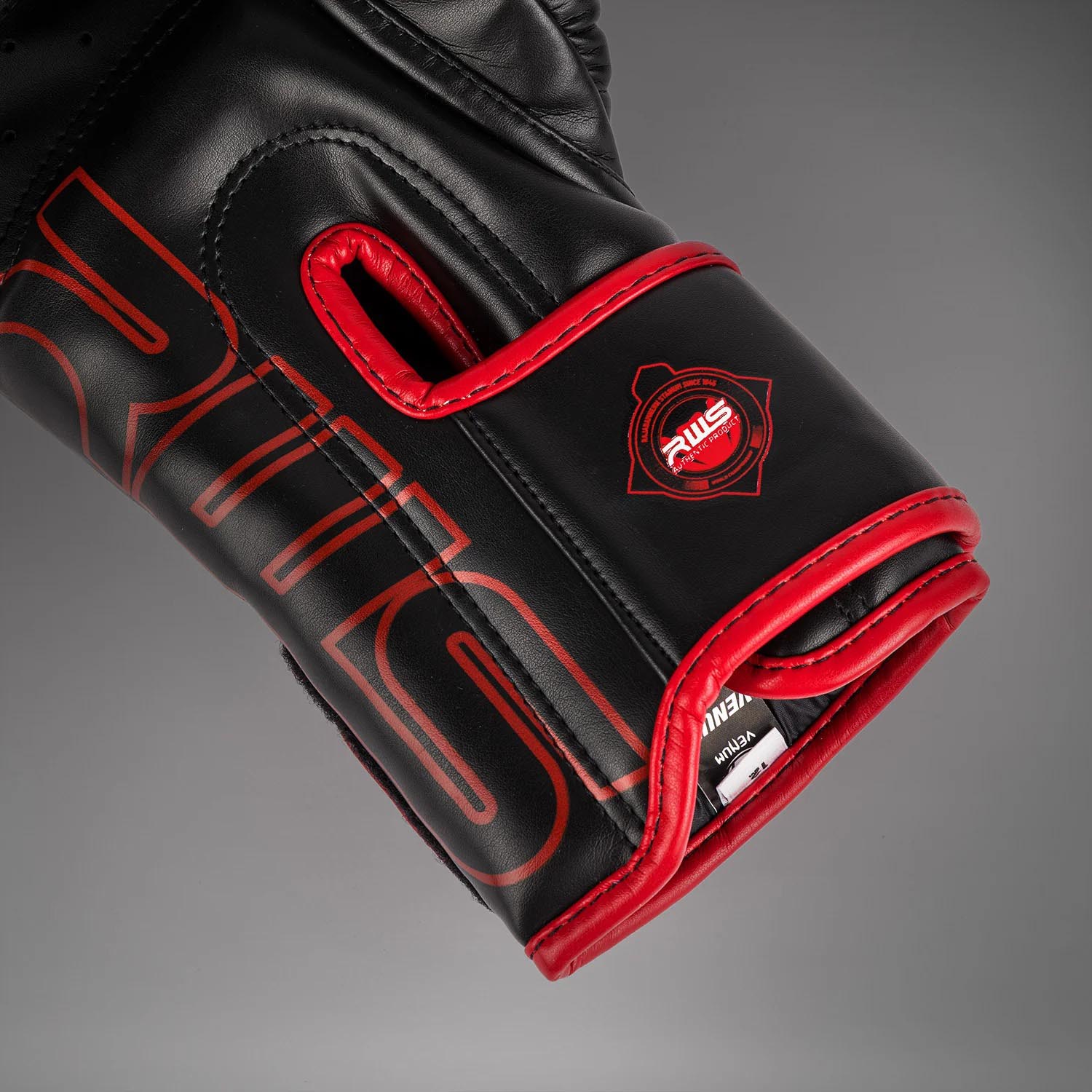 VENUM Boxing Gloves, RWS 2.0, black-red, 12 Oz
