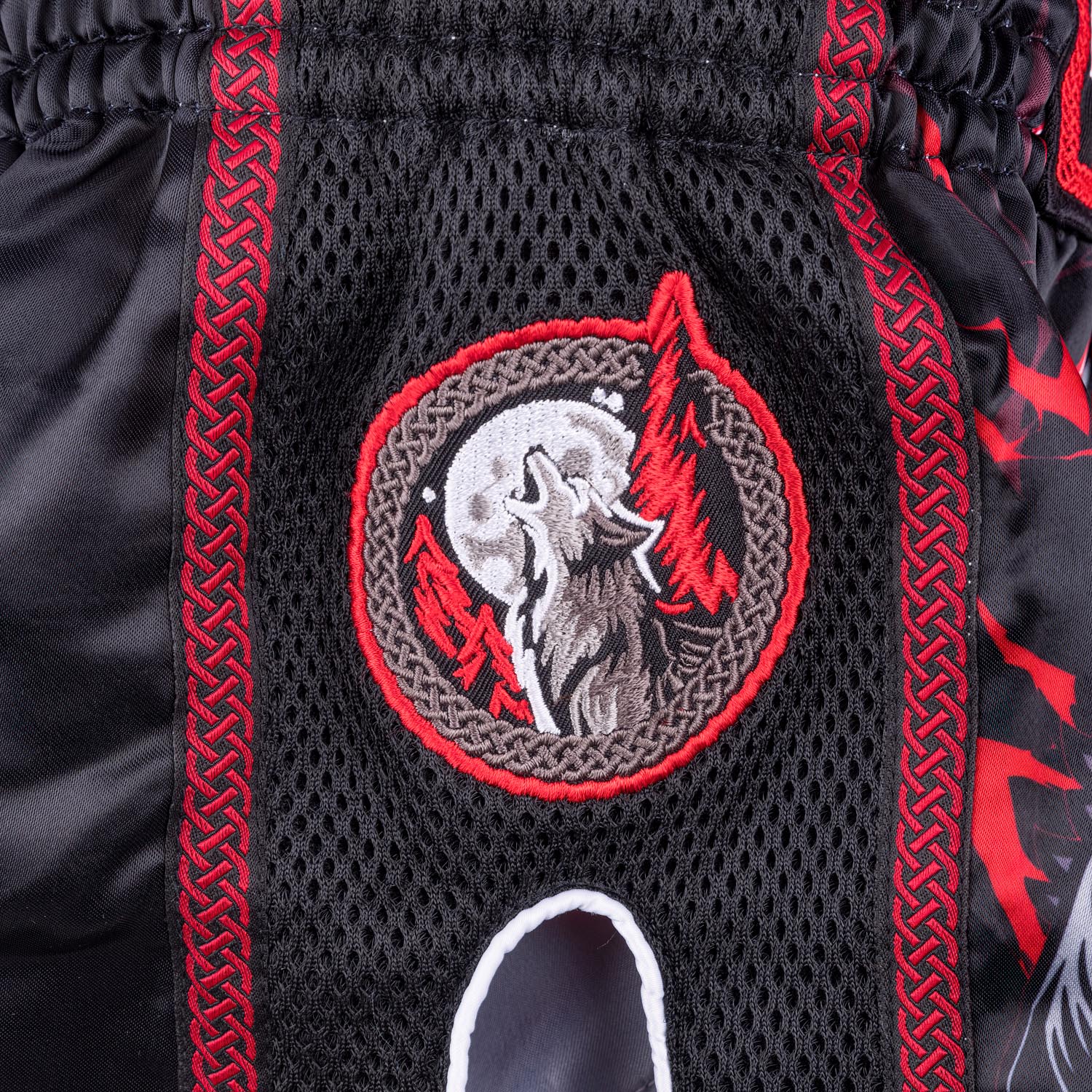 8 WEAPONS Muay Thai Shorts, Kids, Beastial Wolf, black-red, 12-14 Y