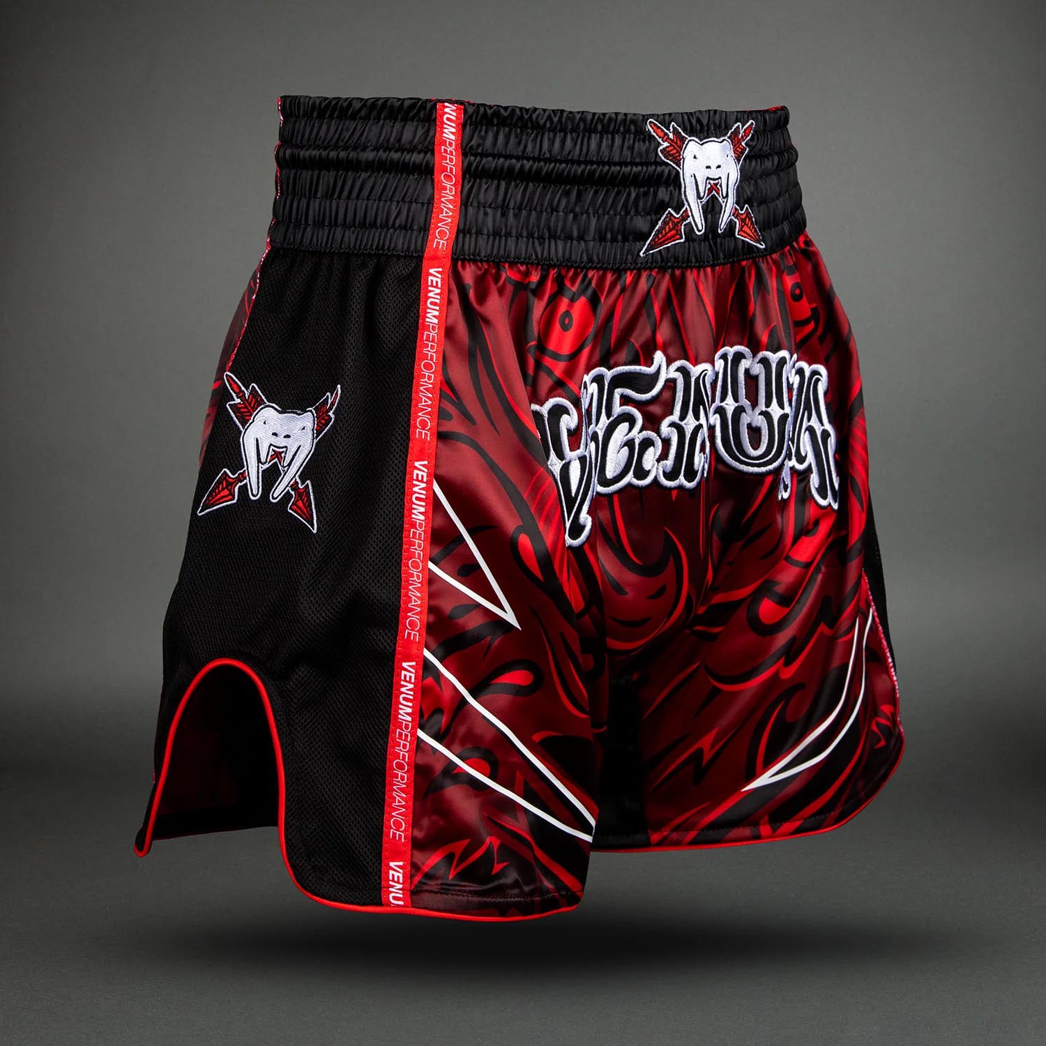 VENUM Muay Thai Shorts, Wolf Atak, black-red, XXL