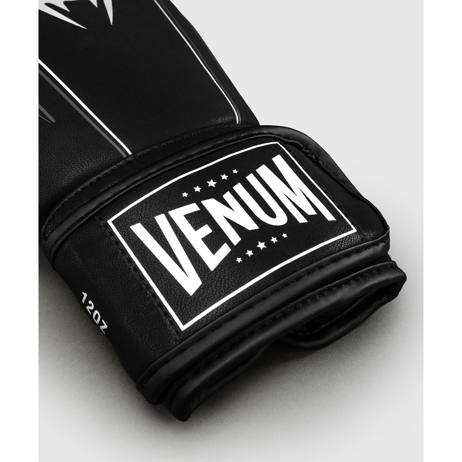 VENUM Boxing Gloves, Streamline, black-white, 16 Oz