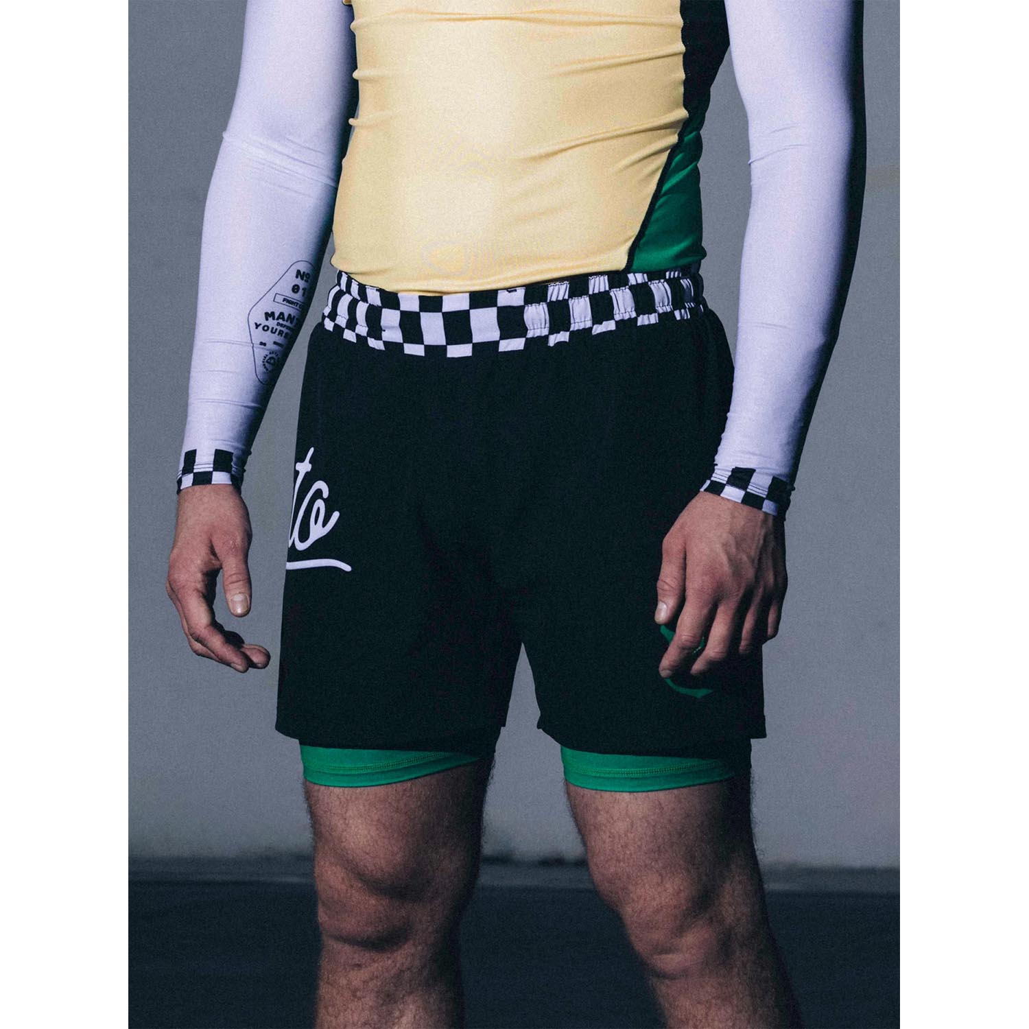 MANTO MMA Fight Shorts, Cross, black-green, XXL