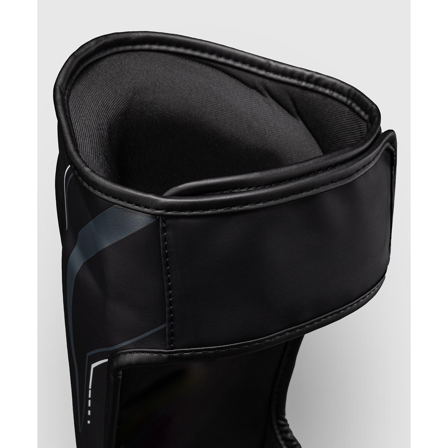 VENUM Shin Guard, Streamline, black-white, M