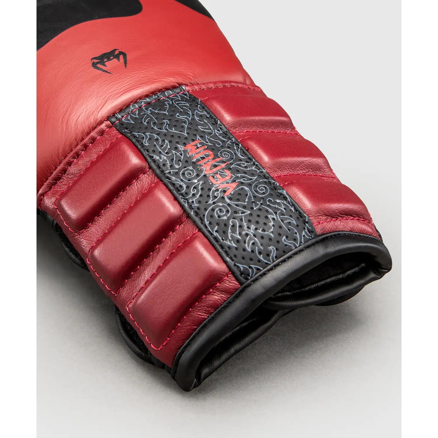 VENUM Boxing Gloves, Reverso, black-red, 16 Oz