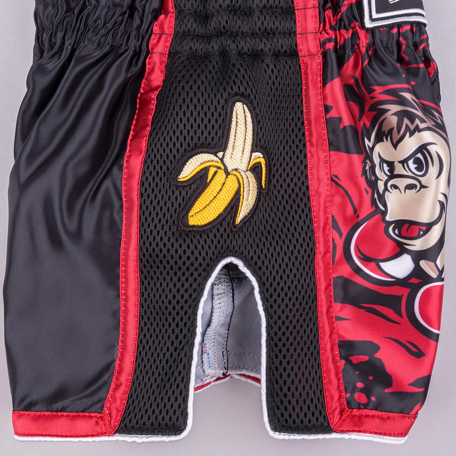 8 WEAPONS Muay Thai Shorts, Kids, Joe, black-red, 6-8 Y