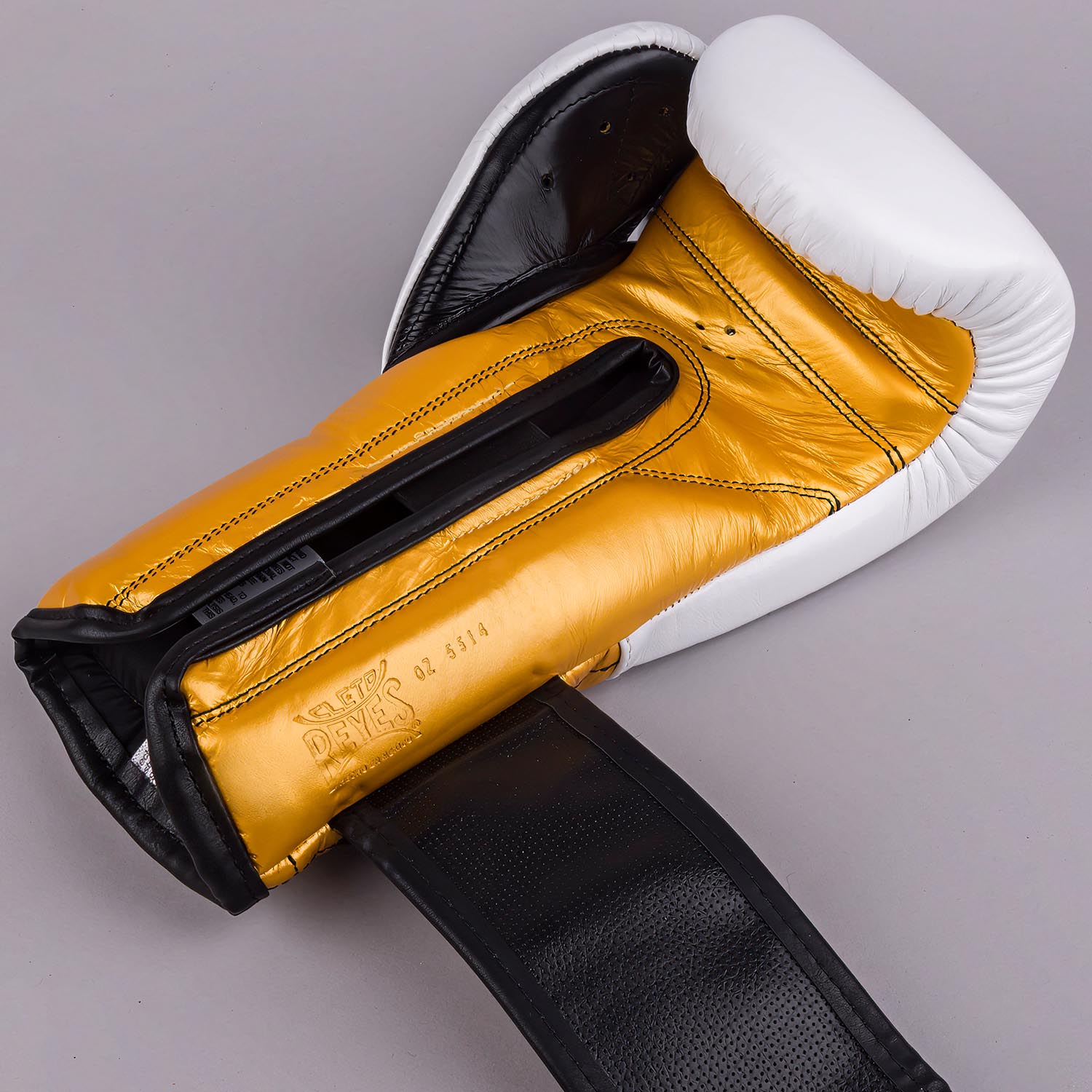 Cleto Reyes Boxing Gloves, Velcro Sparring, green-gold