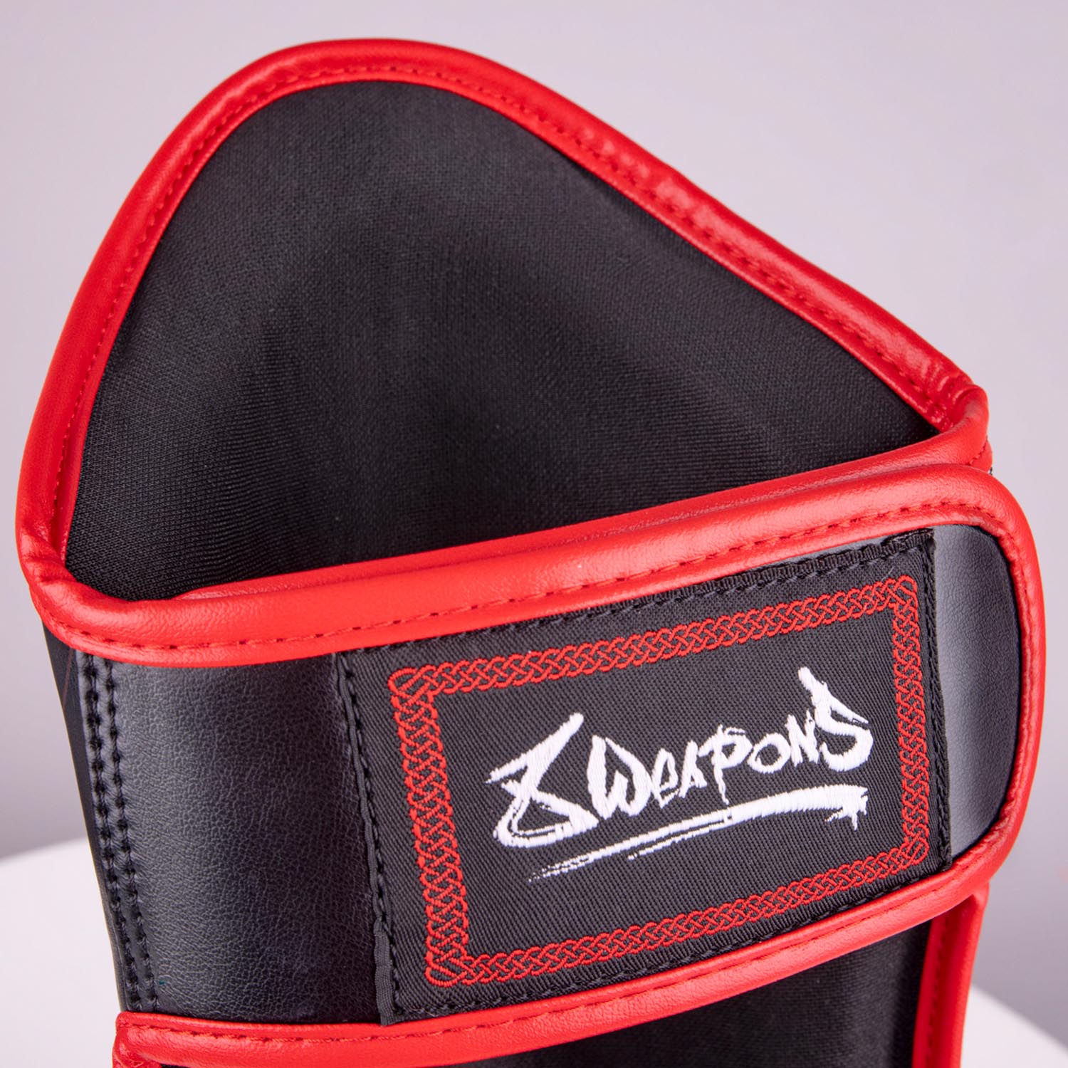 8 WEAPONS Shin Guards, Kids, Beastial Wolf, black-red, XXXL