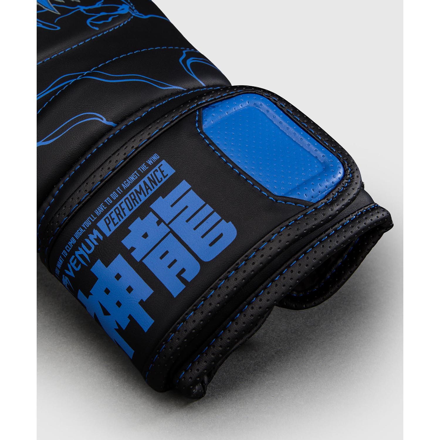 VENUM Boxing Gloves, Thunder Dragon, black-blue, 14 Oz
