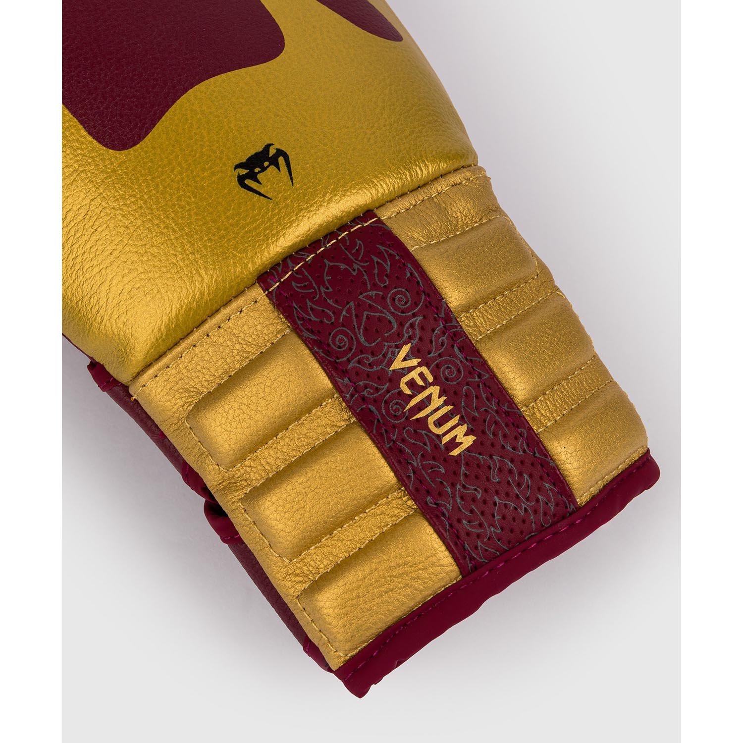 VENUM Boxing Gloves, Reverso, red-gold, 16 Oz