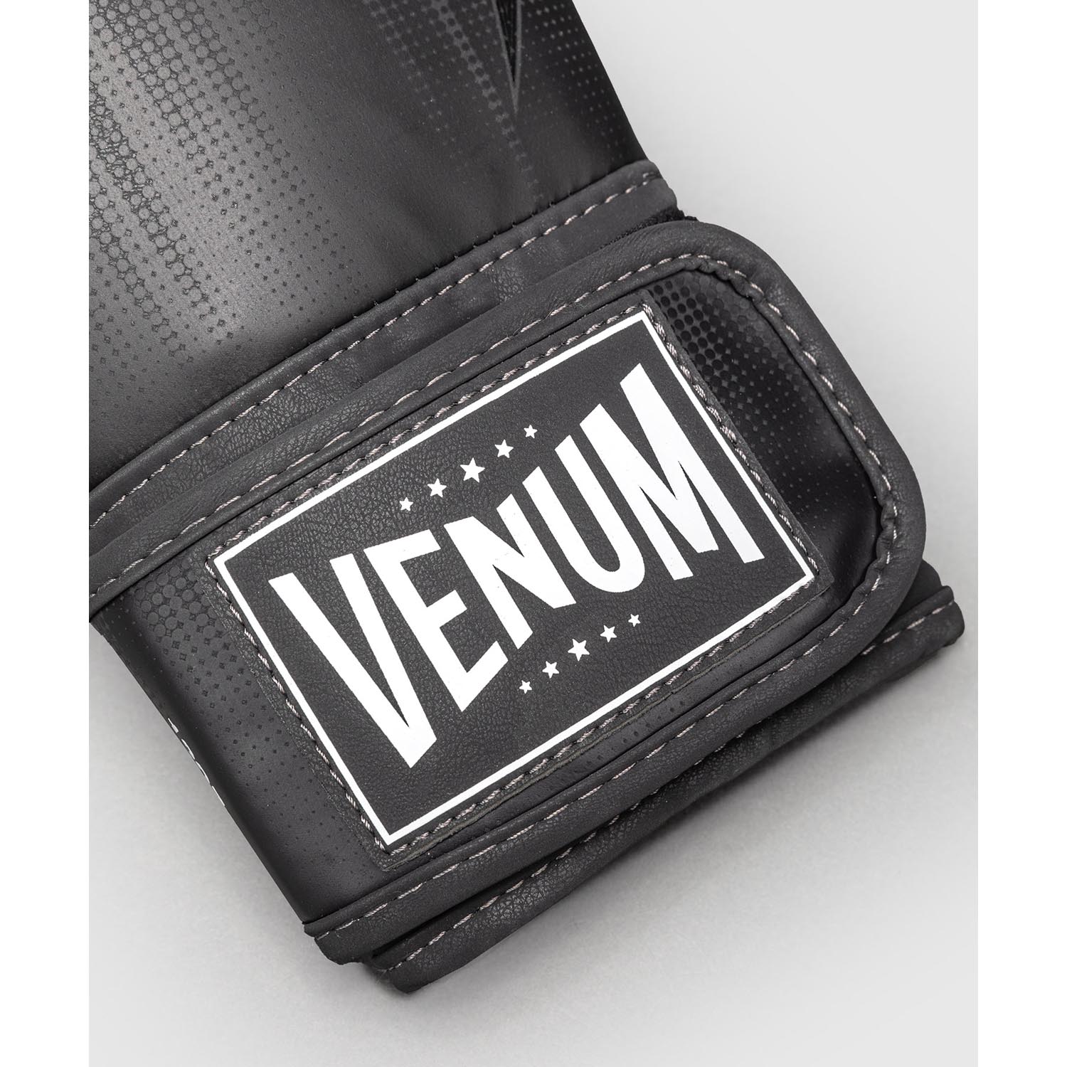 VENUM Boxing Gloves, Stealth, black-white, 16 Oz