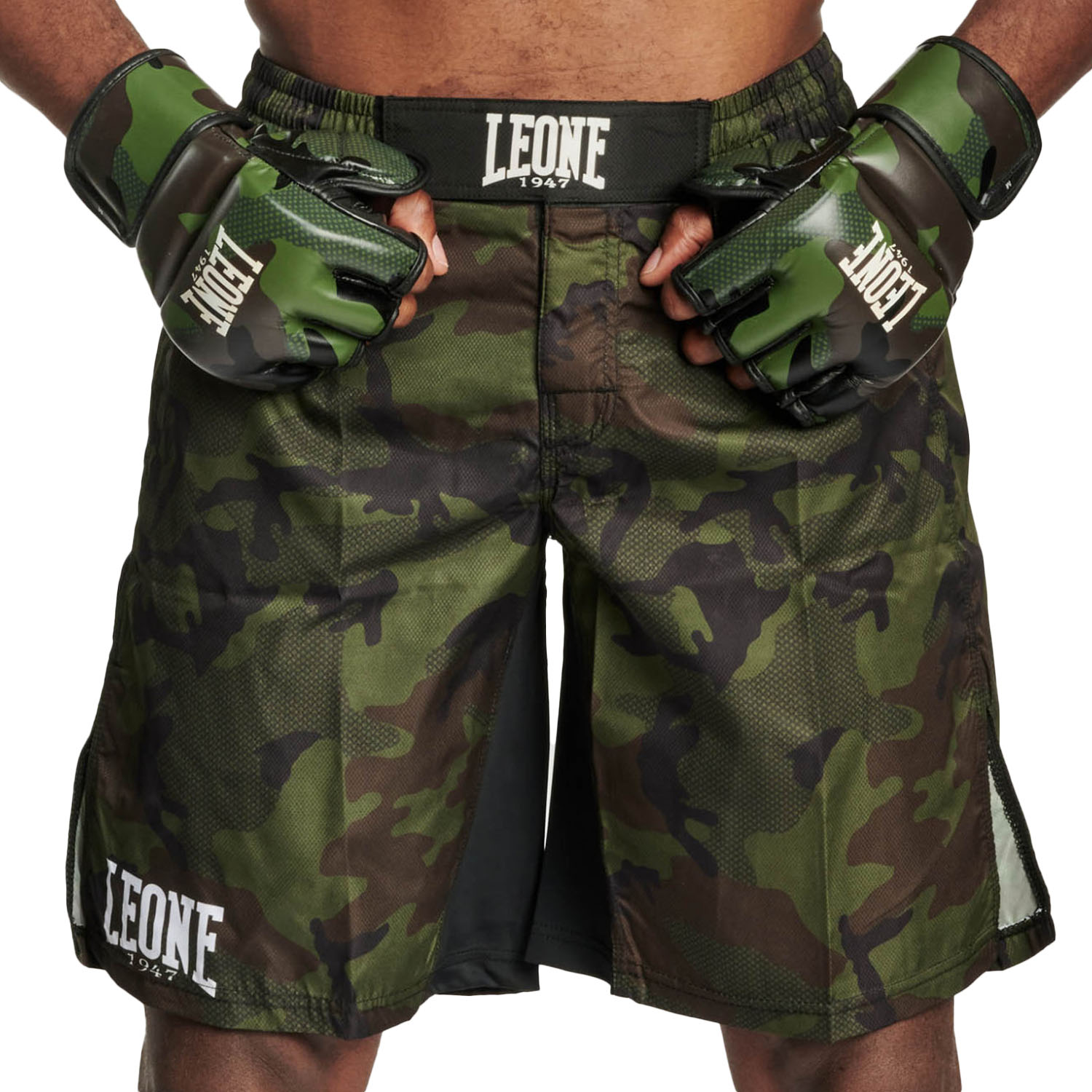 LEONE MMA Fight Shorts, AB954, camo-grün, S