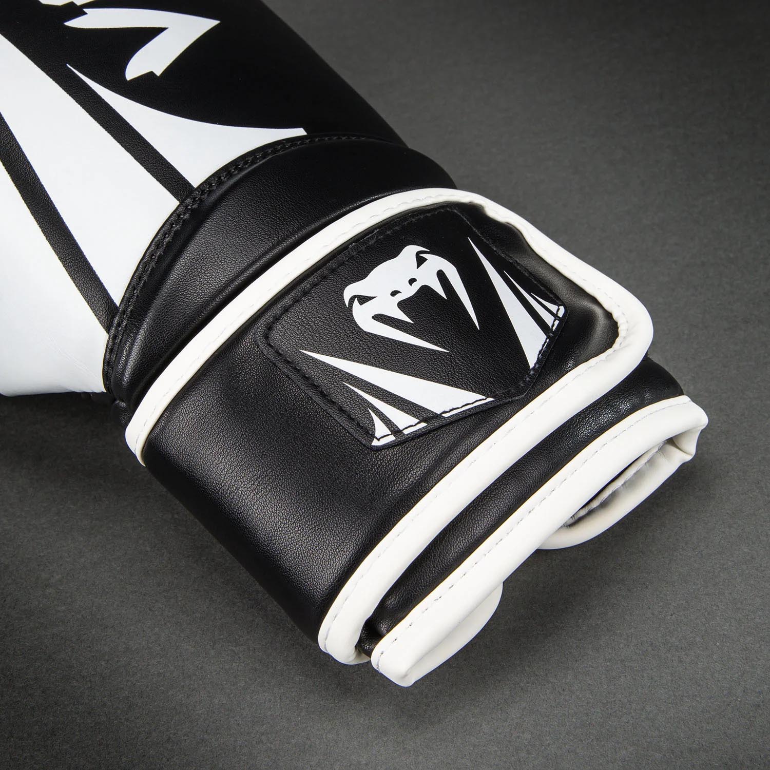 VENUM Boxing Gloves, Challenger 2.5, black-white, 16 Oz