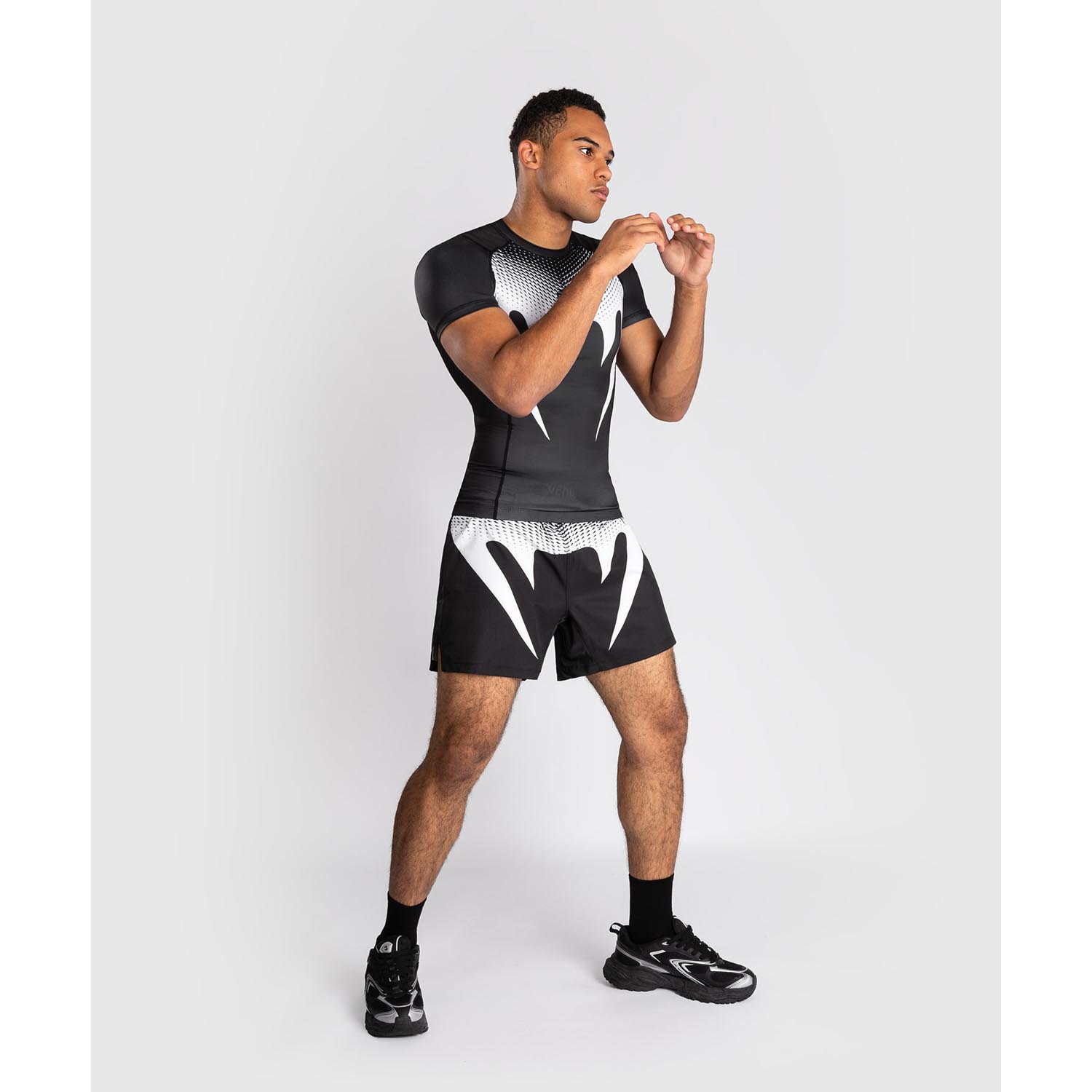 VENUM Rashguards, S/S, No Gi, black-white, XL