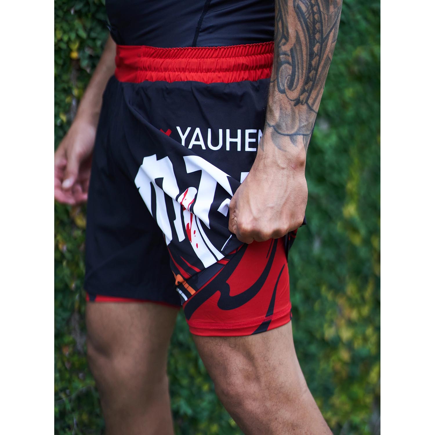 MANTO MMA Fight Shorts, Lucky Cat, black-red, XXL
