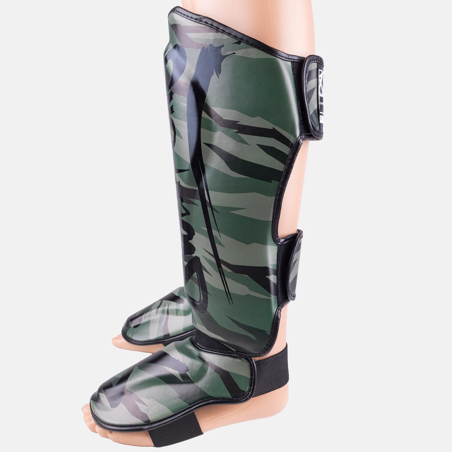 8 WEAPONS Shin Guards, Unlimited 2.0, woodland camo, L