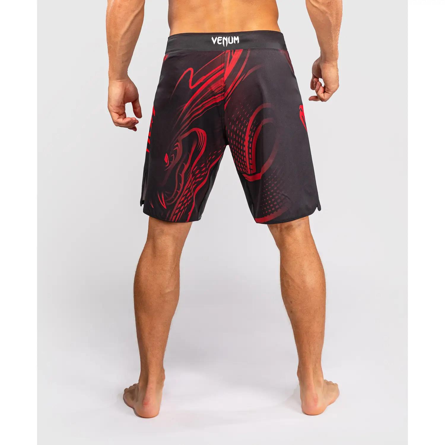 VENUM MMA Fight Shorts, Crimson Viper 2.0, black-red, XXL