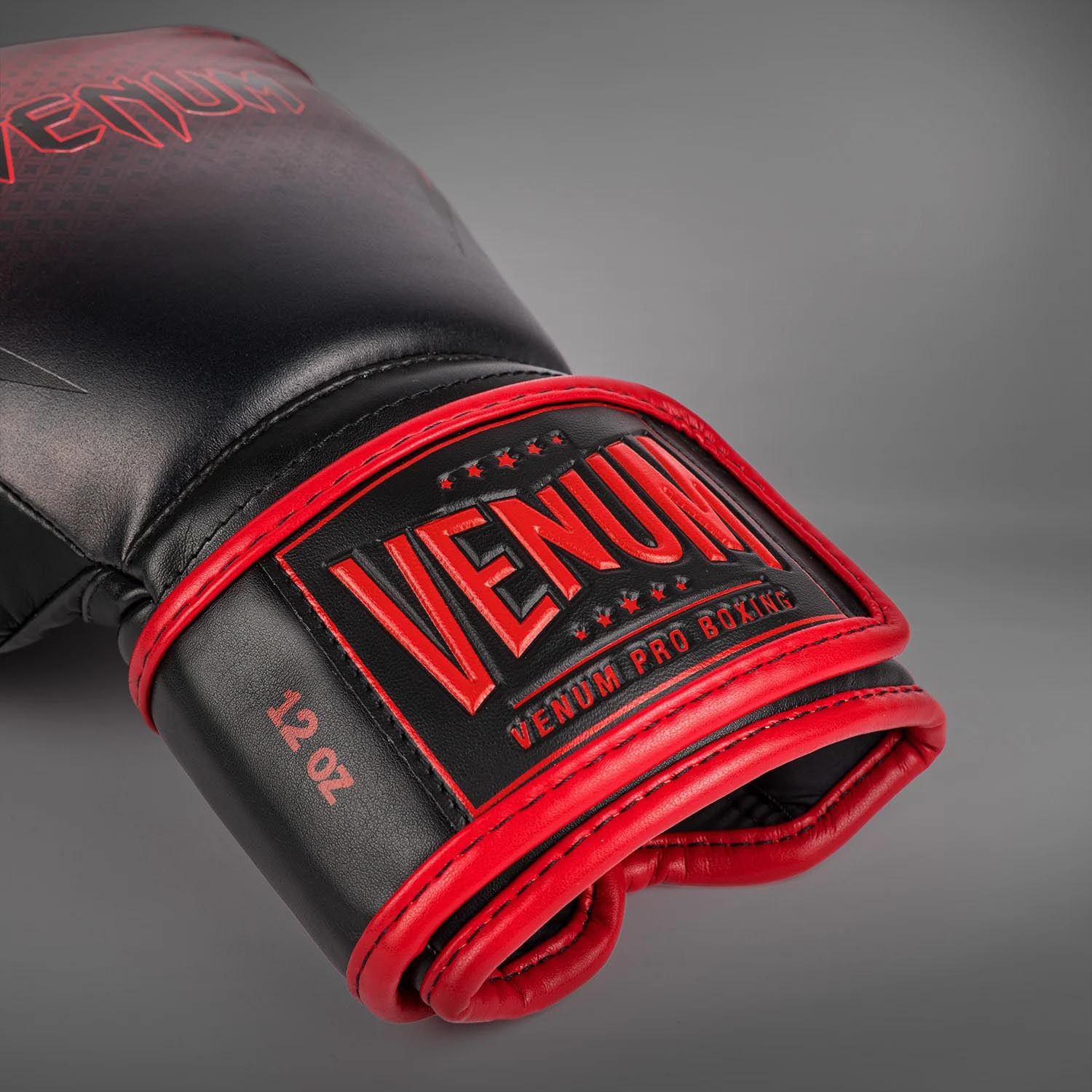 VENUM Boxing Gloves, RWS 2.0, black-red, 14 Oz