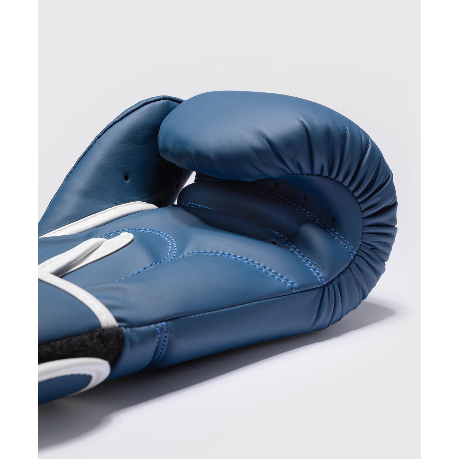 VENUM Boxing Gloves, Contender, 1.5, blue-white, 16 Oz