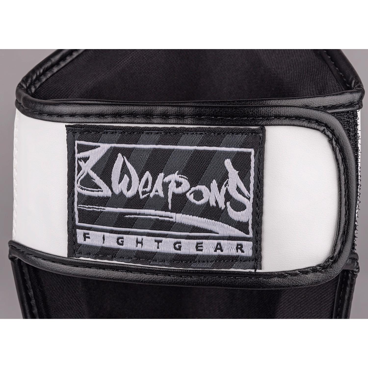 8 WEAPONS Shin Guards, Kids, Unlimited 2.0, white-black XXXL