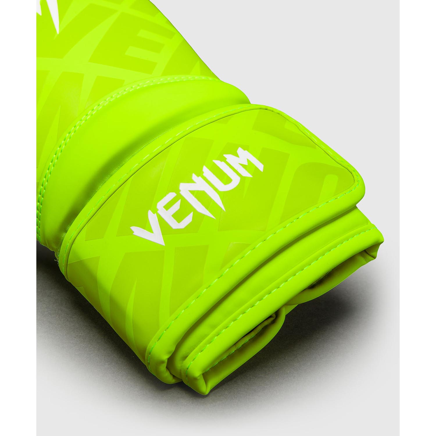 VENUM Boxing Gloves, Contender, 1.5 XT 3D, neonyellow, 16 Oz