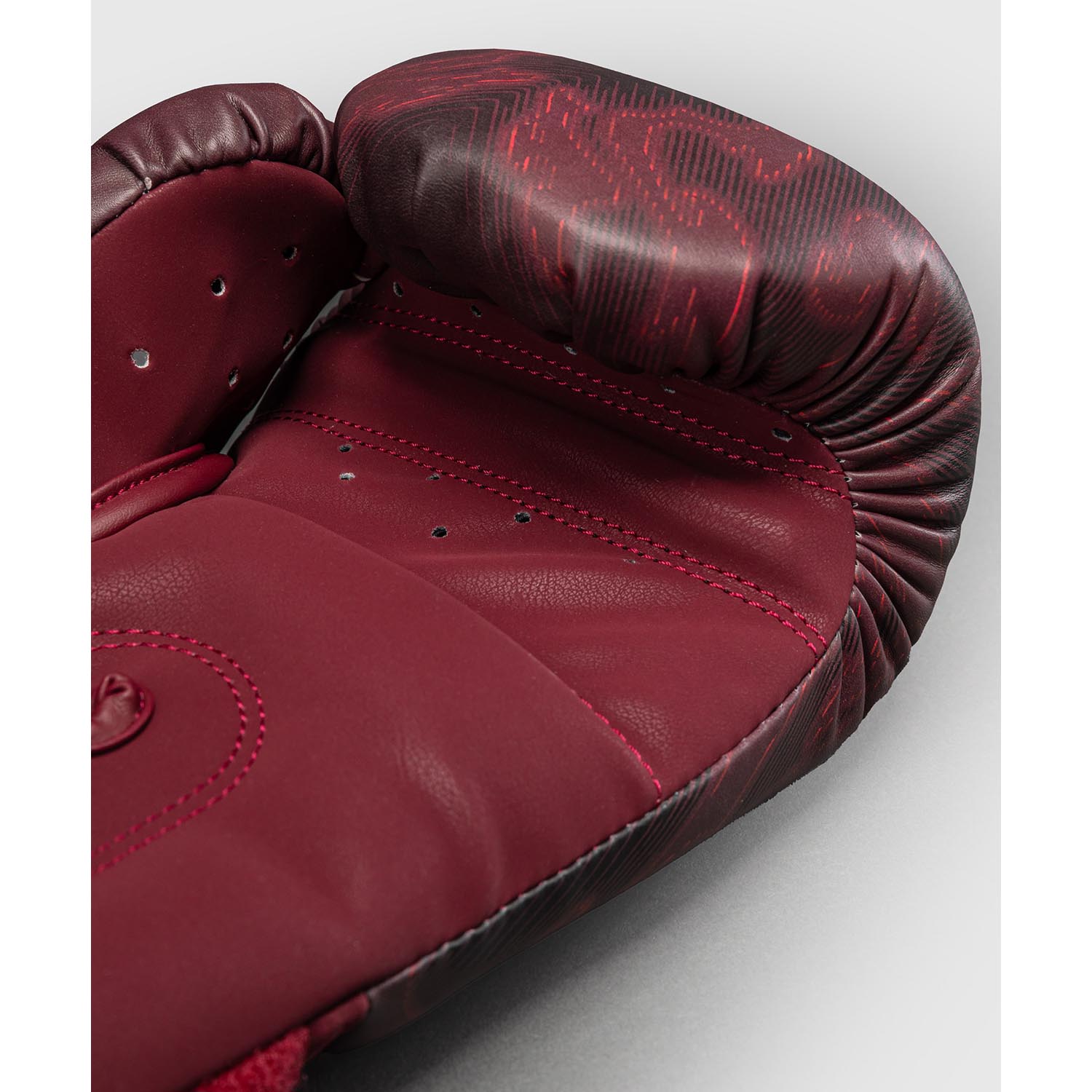 VENUM Boxing Gloves, Spectre, black-red, 16 Oz