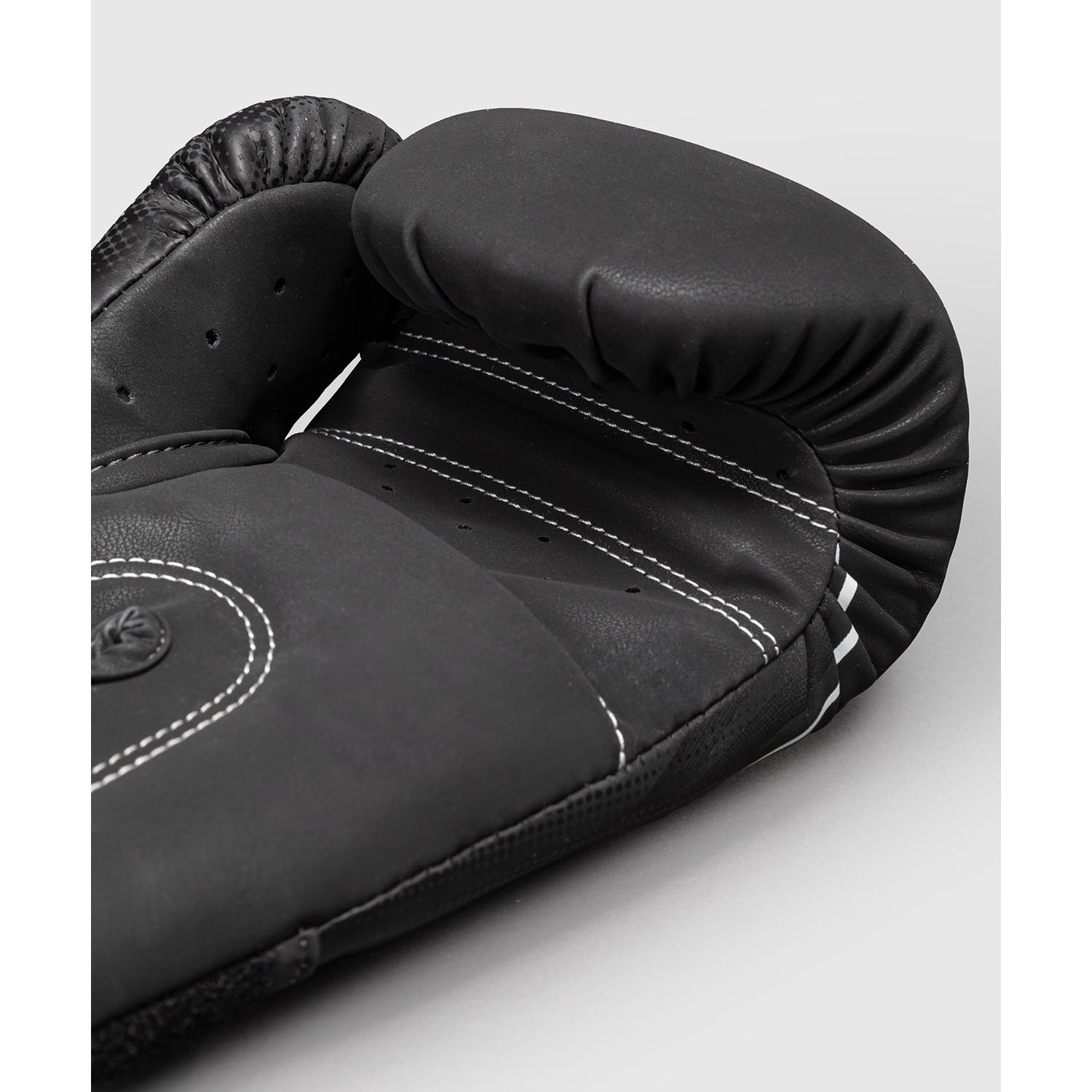 VENUM Boxing Gloves, Stealth, black-white, 14 Oz