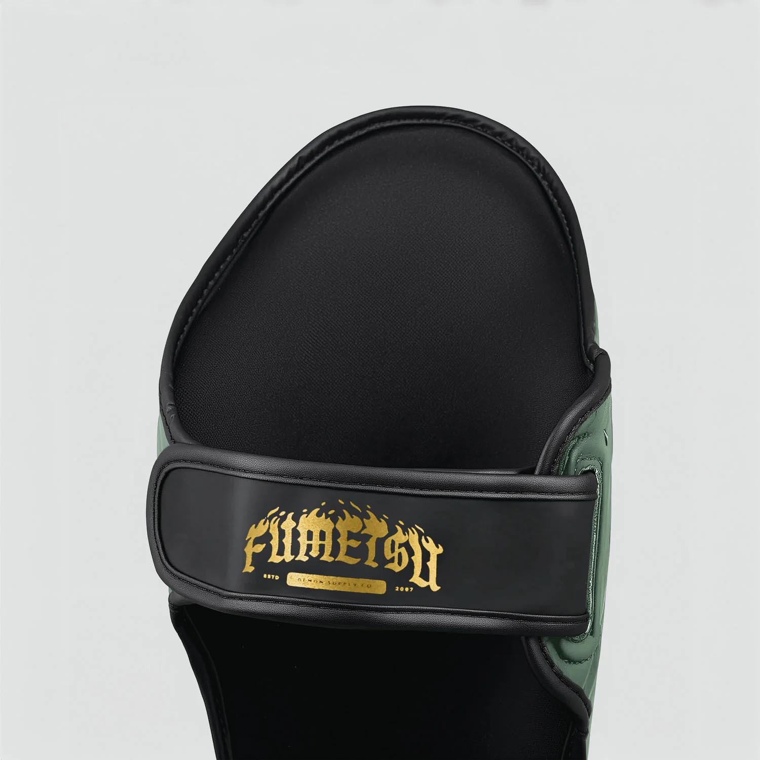 Fumetsu Shin Guards, Oni, khaki-gold, XL