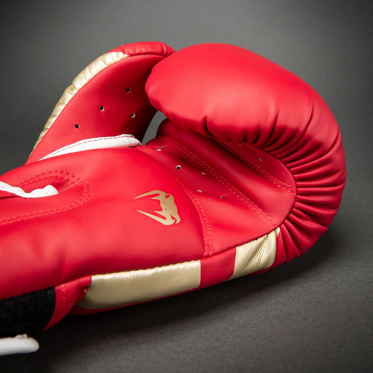 VENUM Boxing Gloves, Elite, red-gold, 16 Oz