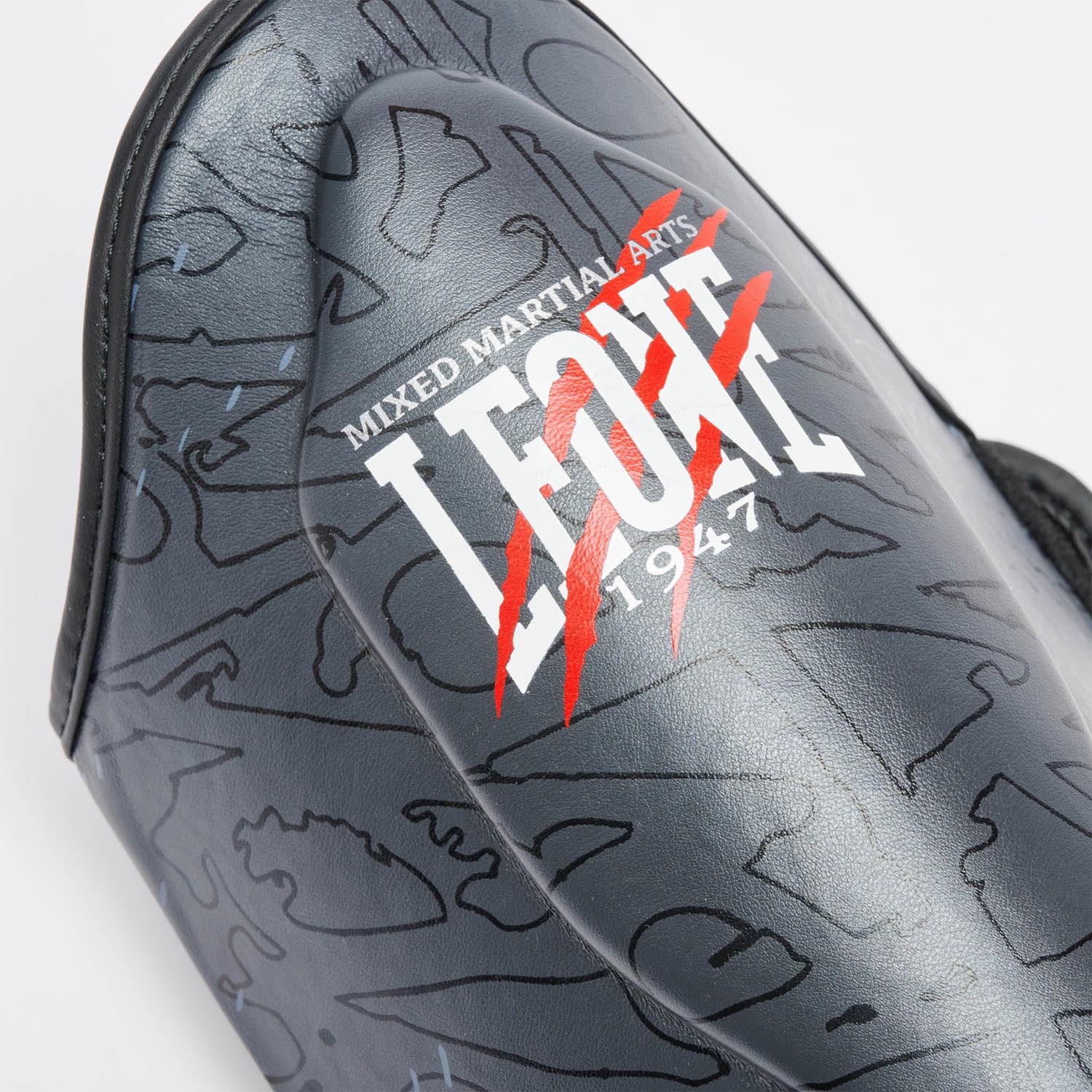 LEONE Shin Guard, Primal Instinct, black, M
