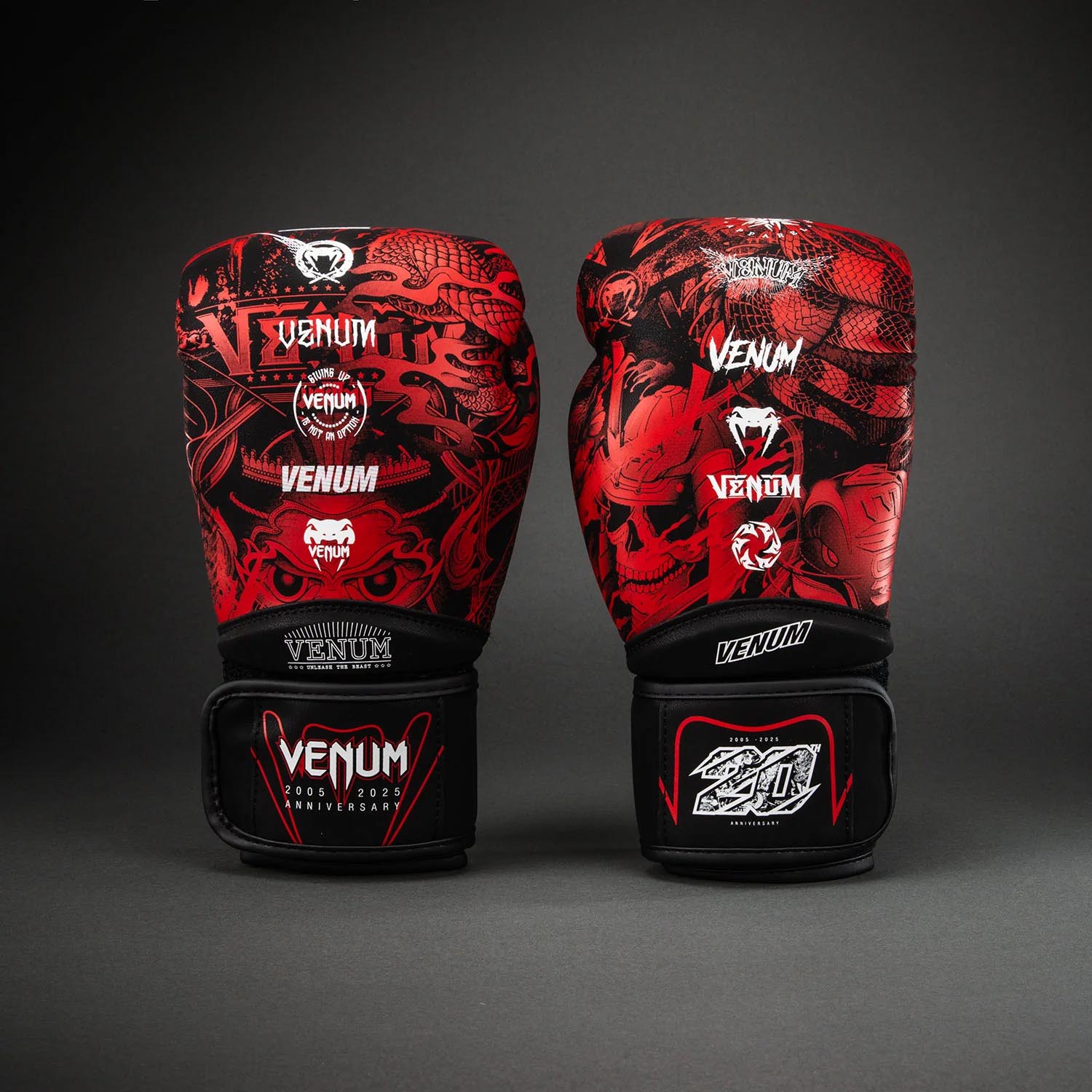 VENUM Boxing Gloves, 20Th Anniversary, black-red, 16 Oz