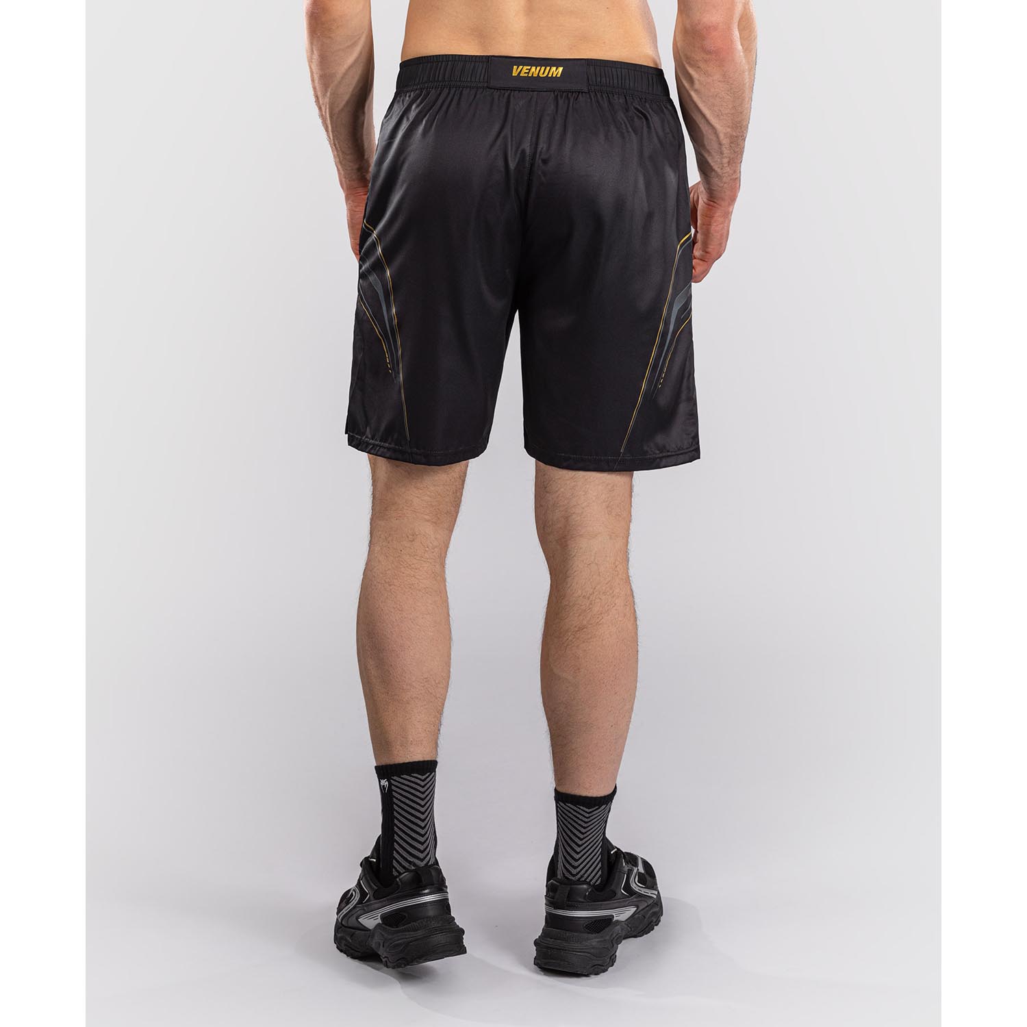 VENUM Training Shorts, Streamline, black-gold, XL