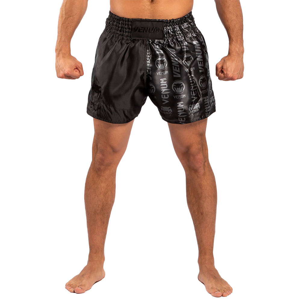 VENUM Muay Thai Shorts, Logos, schwarz-schwarz