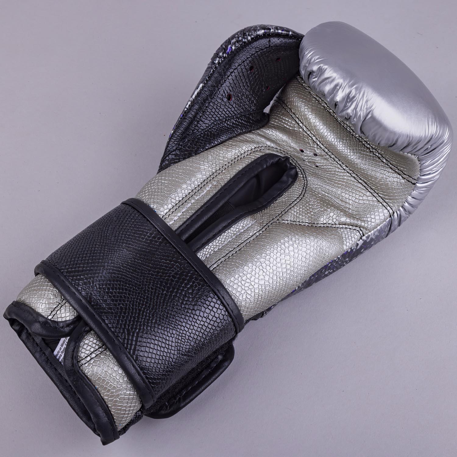 Cleto Reyes Boxing Gloves, Velcro Sparring Snake, black-silver
