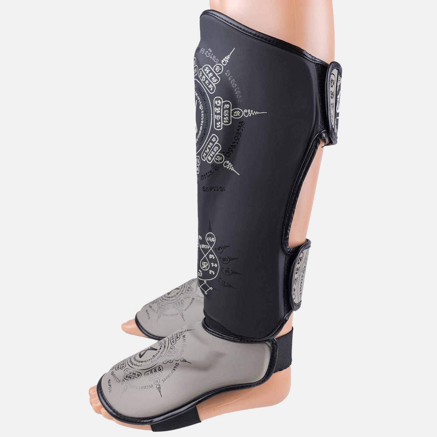 8 WEAPONS Shin Guards, 8 Ways Yant, black-sand, M