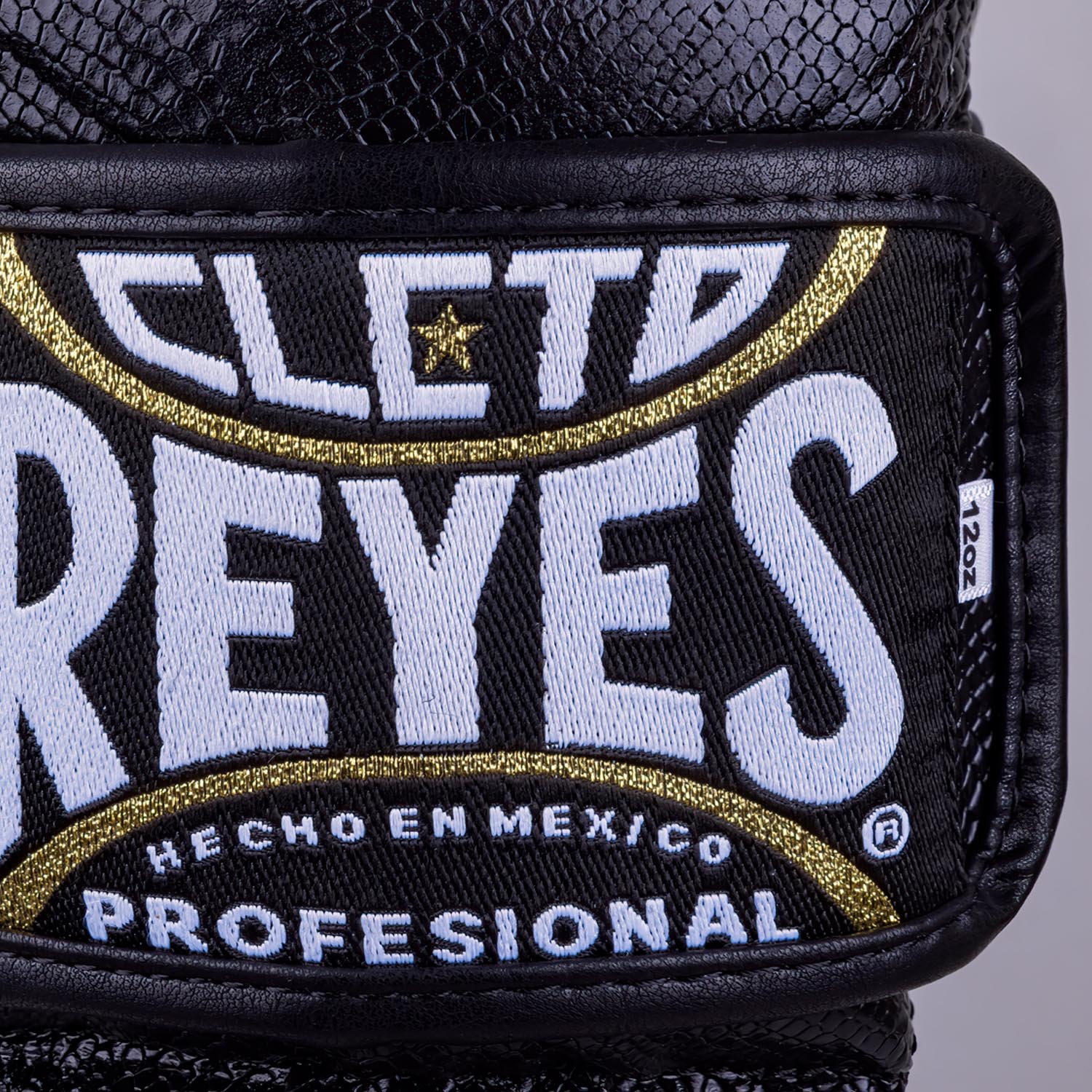 Cleto Reyes Boxing Gloves, Velcro Sparring Snake, black-silver
