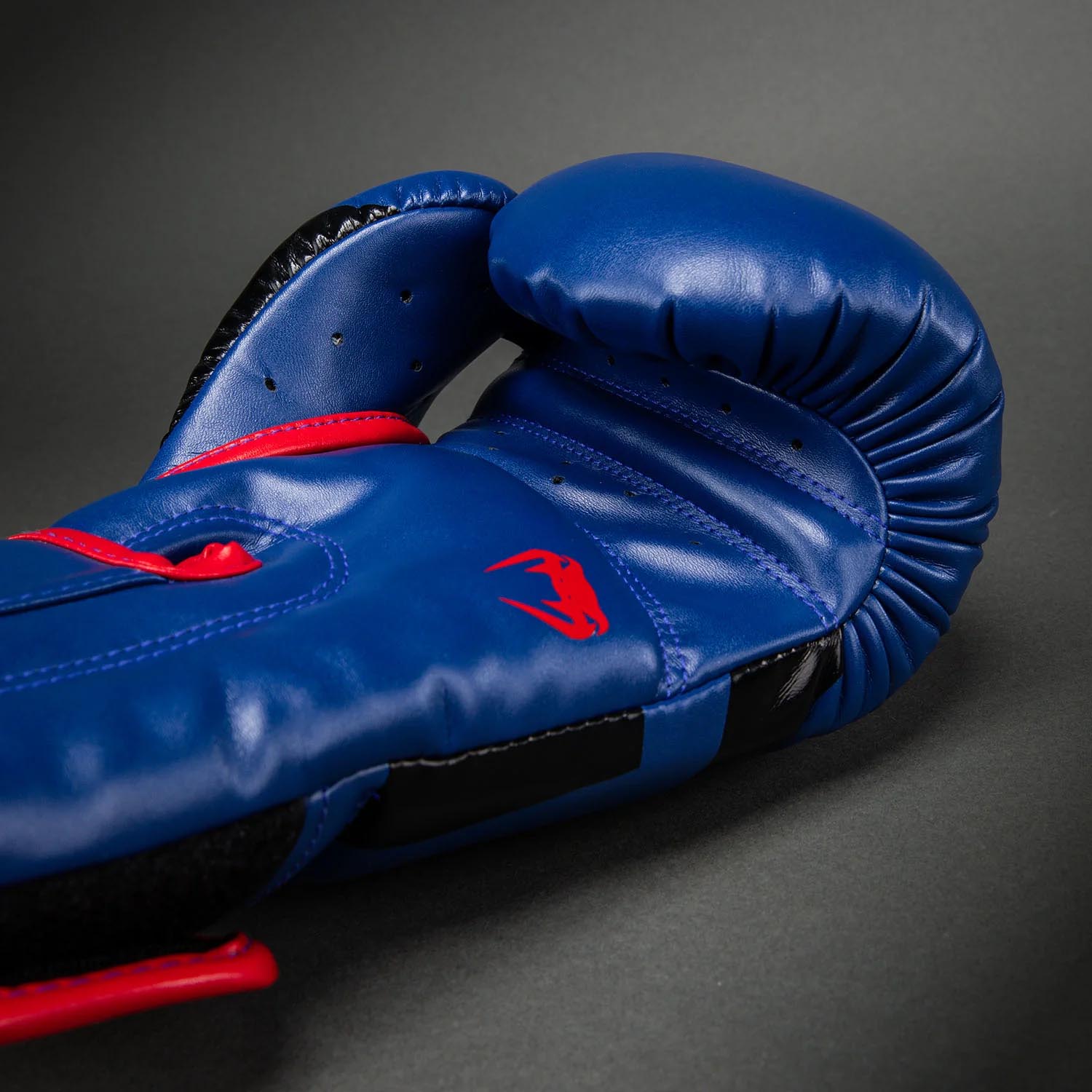 VENUM Boxing Gloves, Elite, blue-red, 12 Oz
