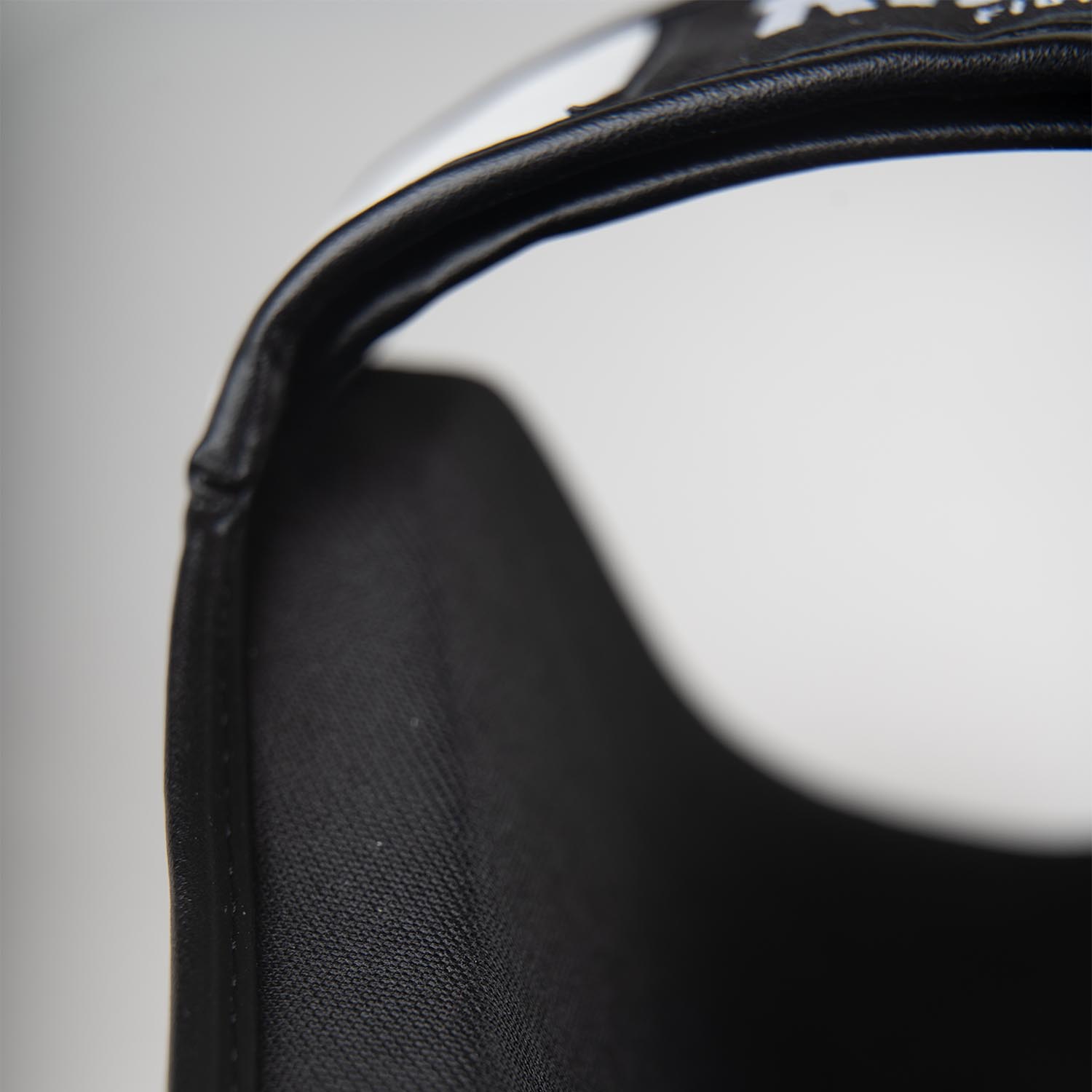 RINGLIFE Shin Guards - No.1 white-black XL