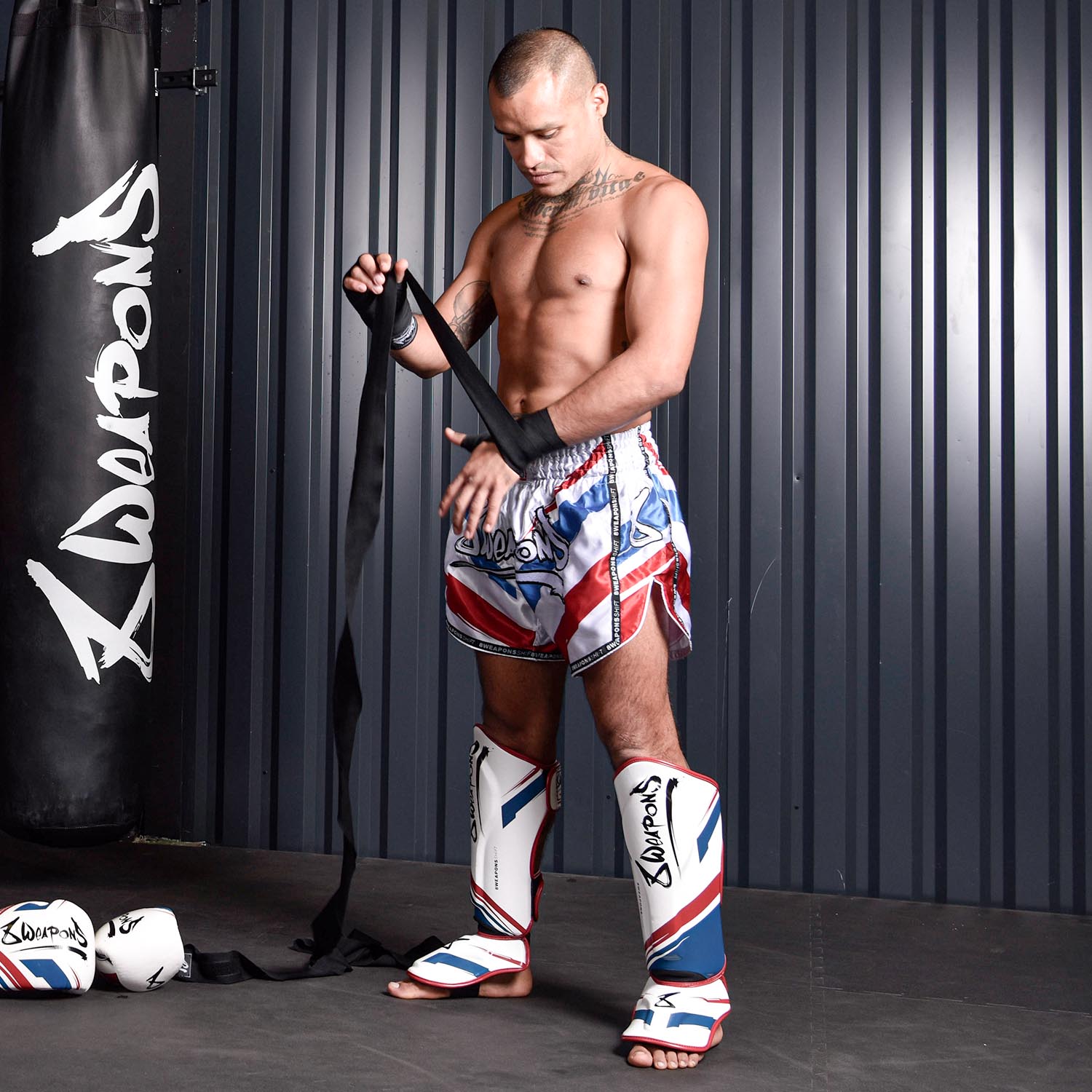 8 WEAPONS Muay Thai Shorts, Shift, white-navy-red, S