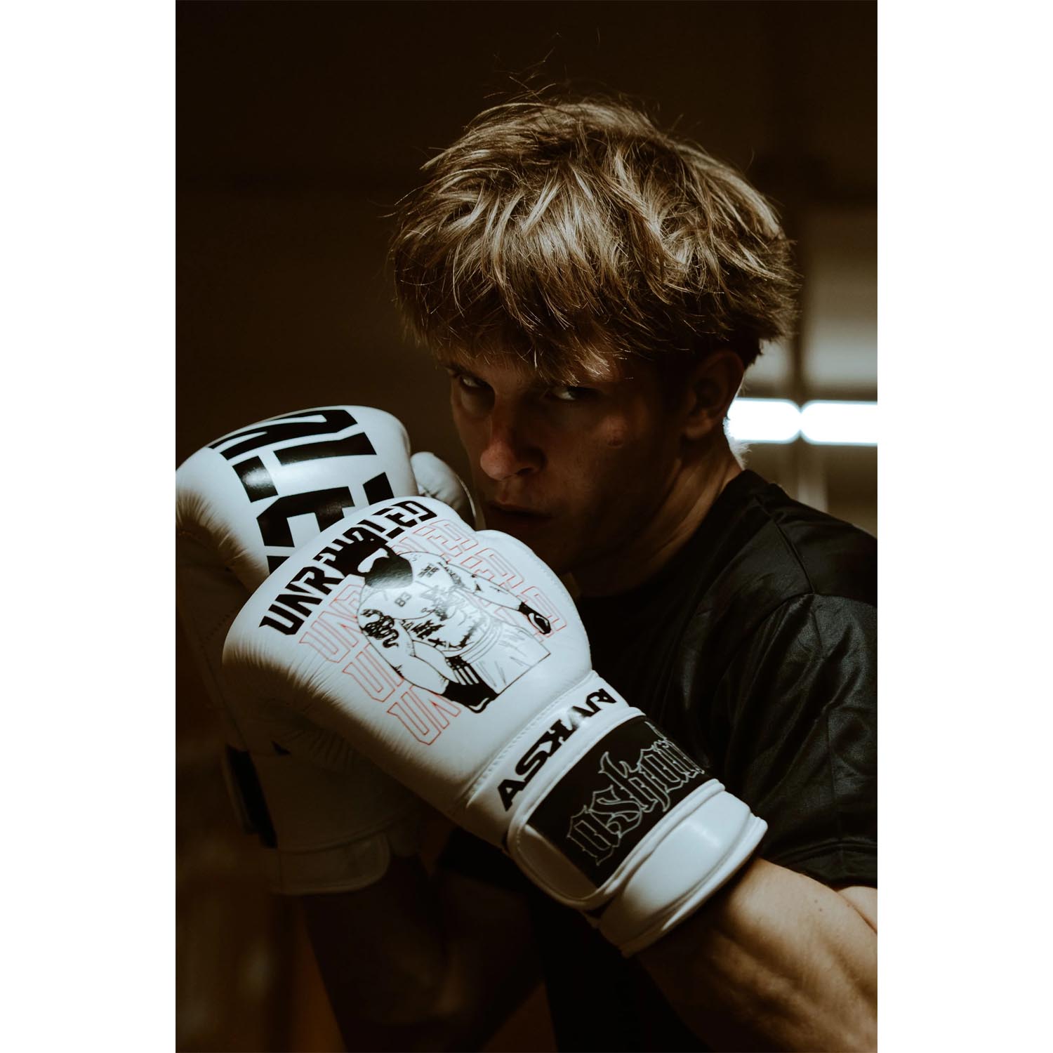 ASKARI Boxing Gloves, Unrivaled, white-black, 16 Oz