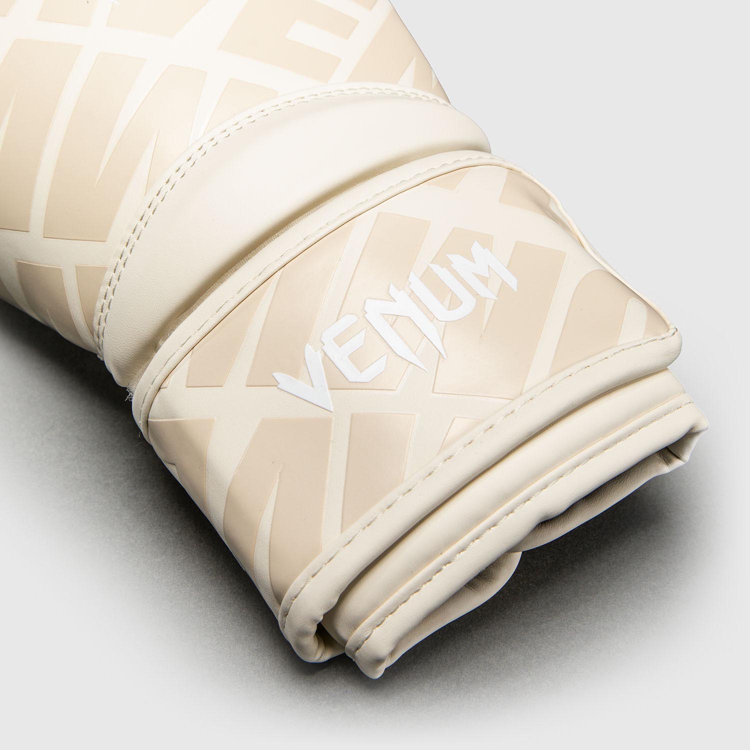 VENUM Boxing Gloves, Contender, 1.5 XT 3D, cream, 14 Oz